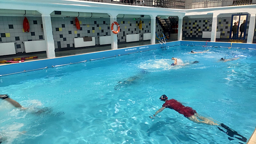 Hokej pod wodą Walenie Siemianowice Śląskie Trening 5 XI 2022. Koniec Walenia czyli Amatorska Liga Hokeja Pod Wodą